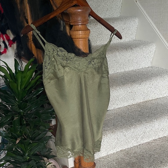 Vintage Y2k Gold Hawk Elegant Olive Green Lace Trim Silk Camisole - Picture 2 of 13